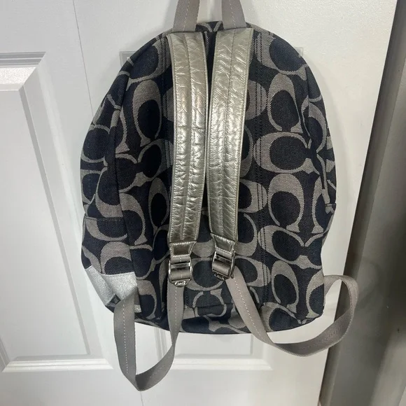 Coach | Bags | Authentic Coach Signaturedenim Blue Backpack  display picture 2
